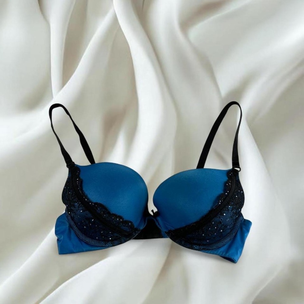 Victoria's Secret royal blue lace rhinestone very sexy push up bra y2k vintage